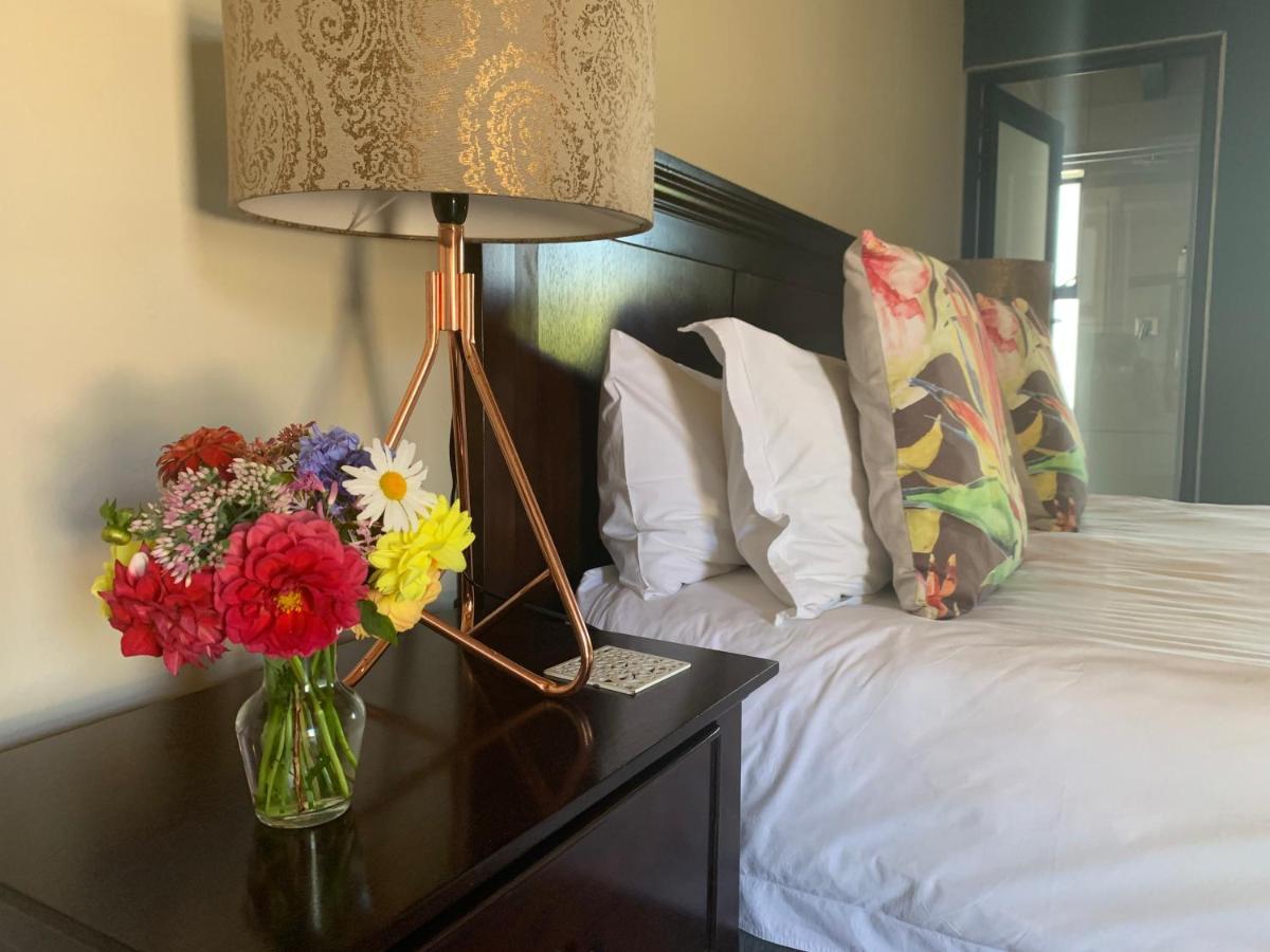 The Courtyard Guest House Clarens Esterno foto